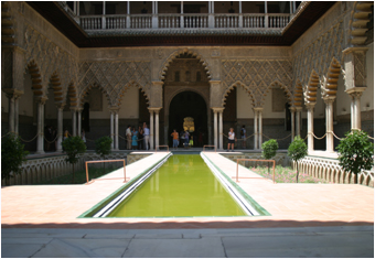 the real alcazar de sevilla really did have some freakishly green water